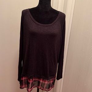 Love By Design Long sleeve black and red plaid shirt